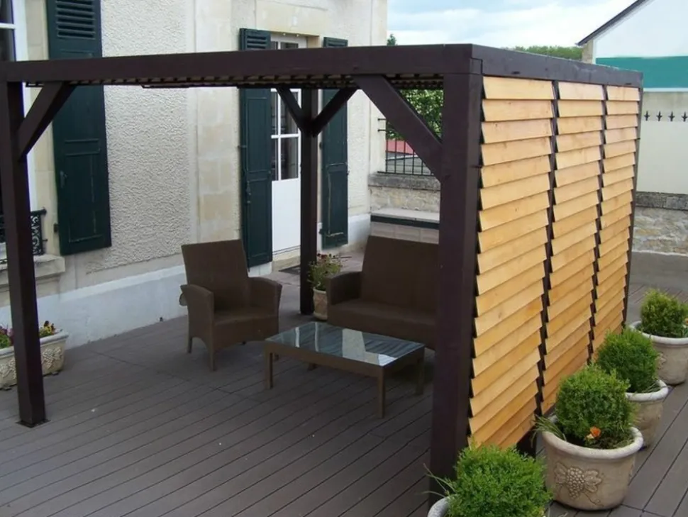 HABRITA - Auvent VENETO bois + ventelles toit/mur - 10,57 m2 - dimensions 3,39 m x 3,12 m