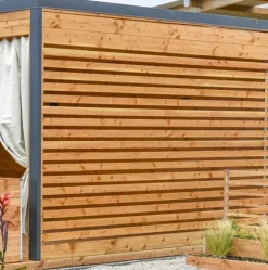 MON CHALET DE JARDIN - Pergola bois & Aluminum DESIGN 15m2 - Bois Douglas épaisseur 55mm - Toiture Bacacier avec voliges ss toiture