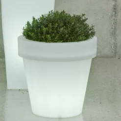 NEW GARDEN - Pot lumineux magnolia 30 smarttech, recharge solaire ou usb, avec télécommande