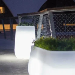 NEWGARDEN - Bac à fleurs lumineux camelia large solaire+batterie rechargeable led rgb avec télécommande 98x40x39,5cm