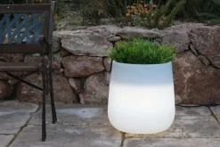 NEWGARDEN - Pot lumineux camelia 40 solaire+batterie rechargeable led rgb avec télécommande ø39x39cm